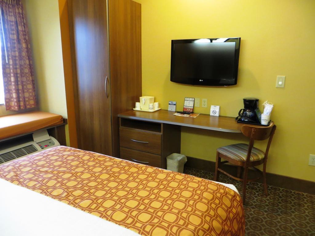 Hotel Microtel By Wyndham Notre Dame