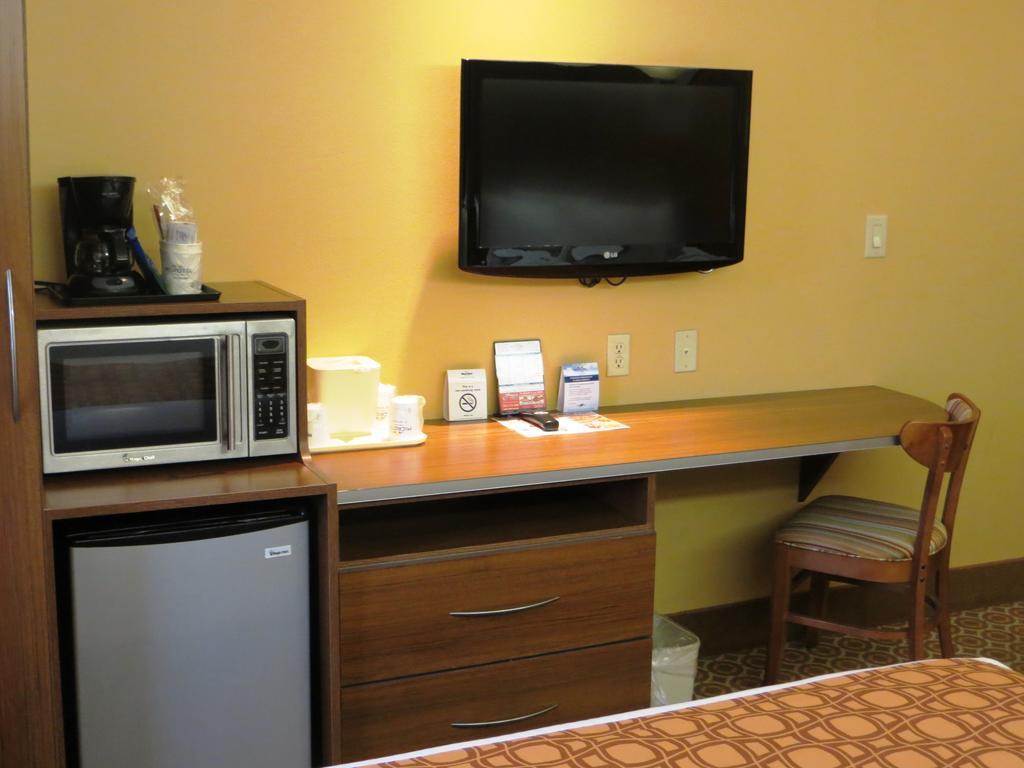 Microtel By Wyndham Notre Dame South Bend