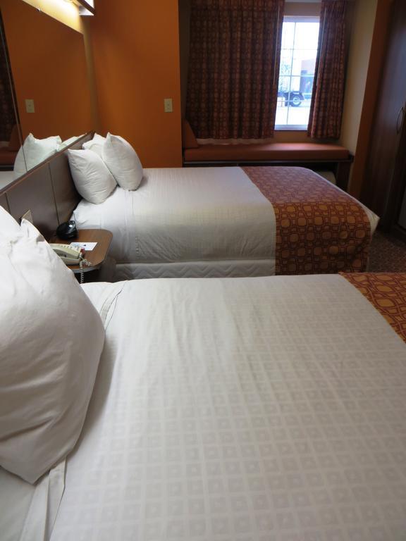 Hotel Microtel By Wyndham Notre Dame 3*