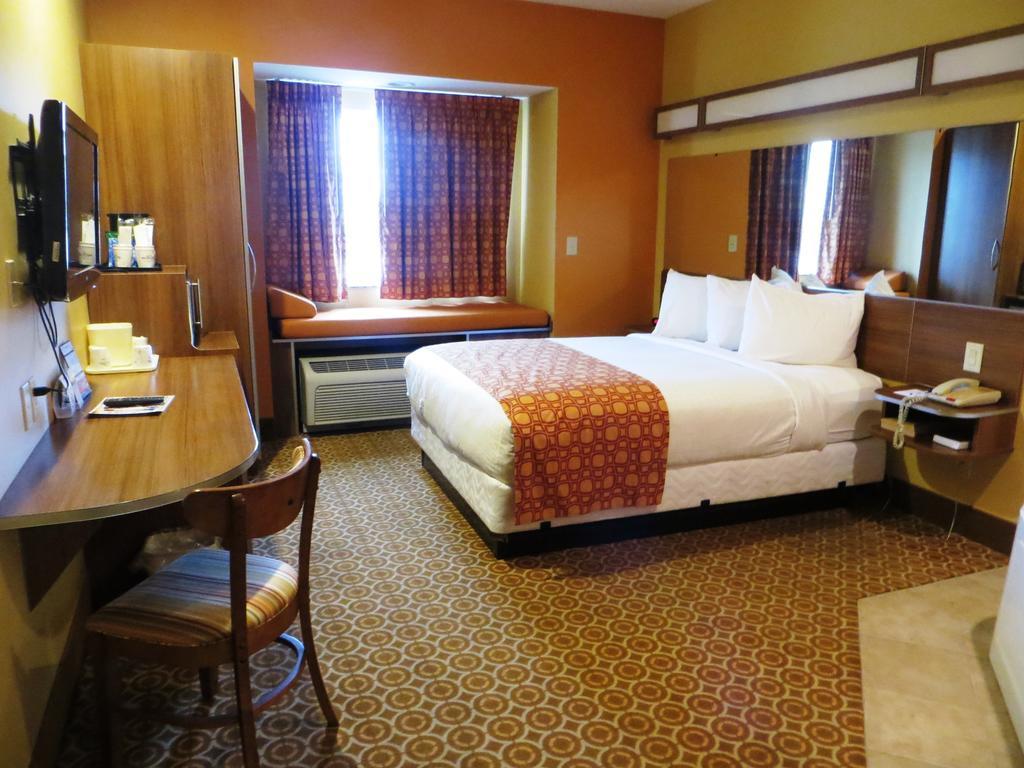Microtel By Wyndham Notre Dame South Bend