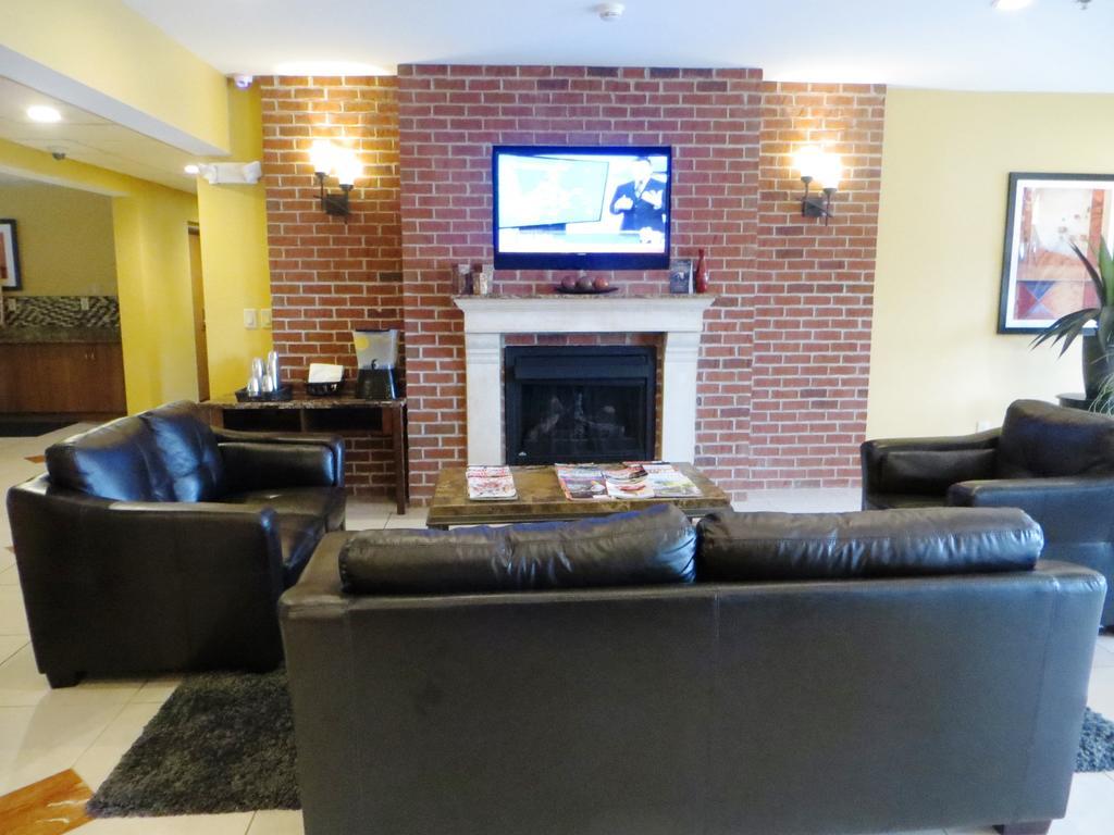 Microtel By Wyndham Notre Dame Hotel