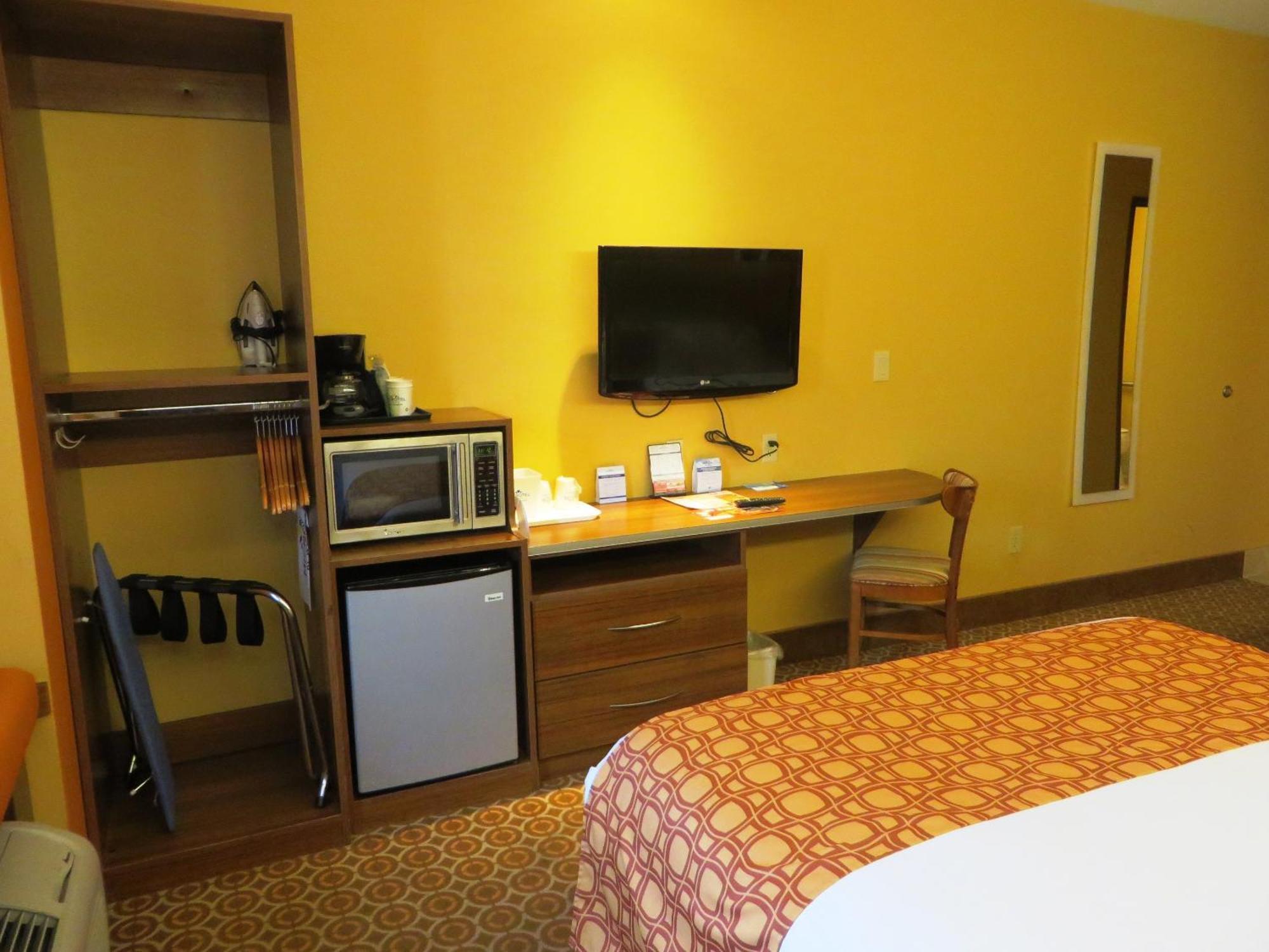 Hotel Microtel By Wyndham Notre Dame